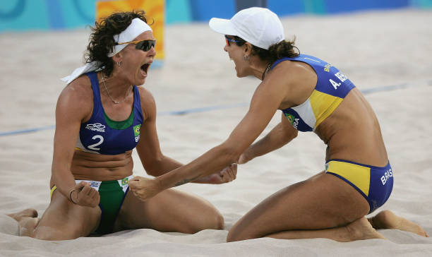 背飞燕动作的进阶技巧与变化形式