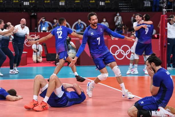 揭秘龚翔宇的真实身高：官方数据与实际表现