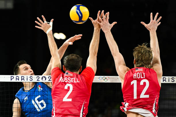 排球比赛中的时间暂停规则：教练与技术暂停的使用限制