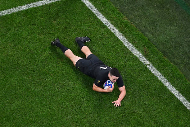 世界杯焦点战：英格兰vs中国，赛前分析与实时解说！