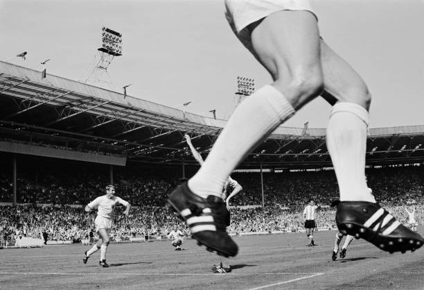 马宁世界杯执法收入曝光，远超国内联赛薪酬